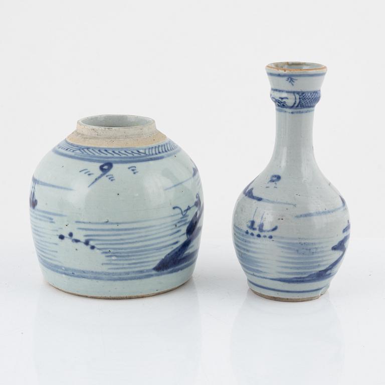 Vaser/bordslampor, 2 st, porslin, Kina, 1700-1800-tal.
