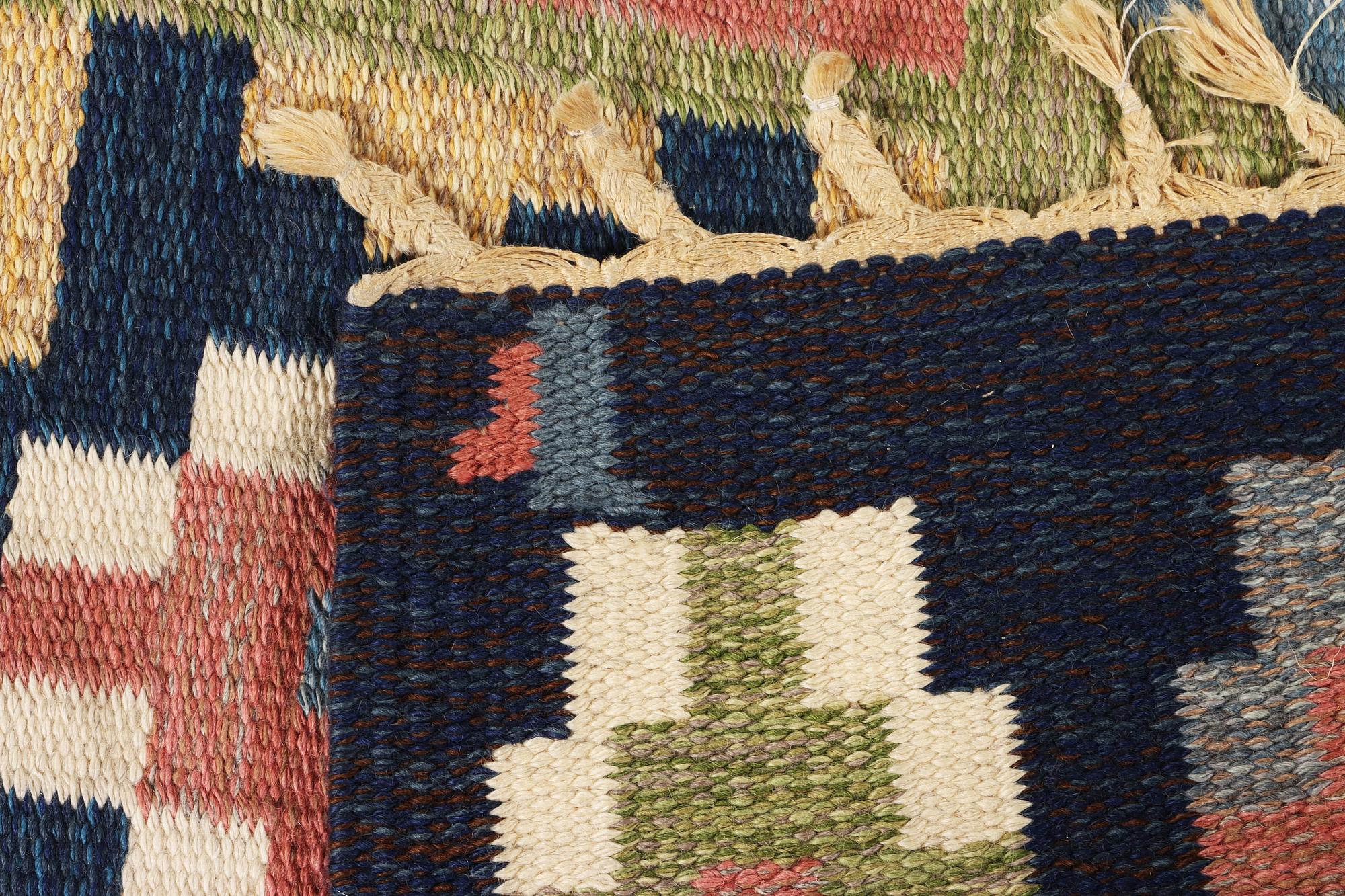 Erik Lundberg, a flat weave carpet, c. 240 x 173 cm.