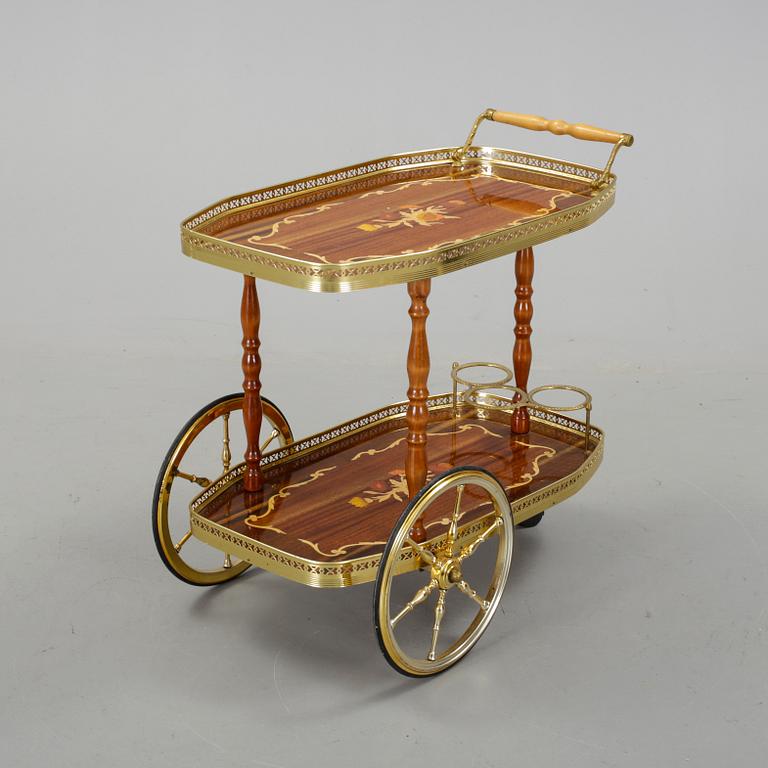 SERVERINGSVAGN, 1900-talets andra hälft.