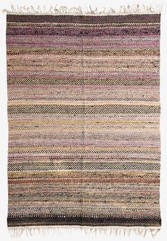 Trasmatta, 1930-tal, circa 340 x 240 cm.