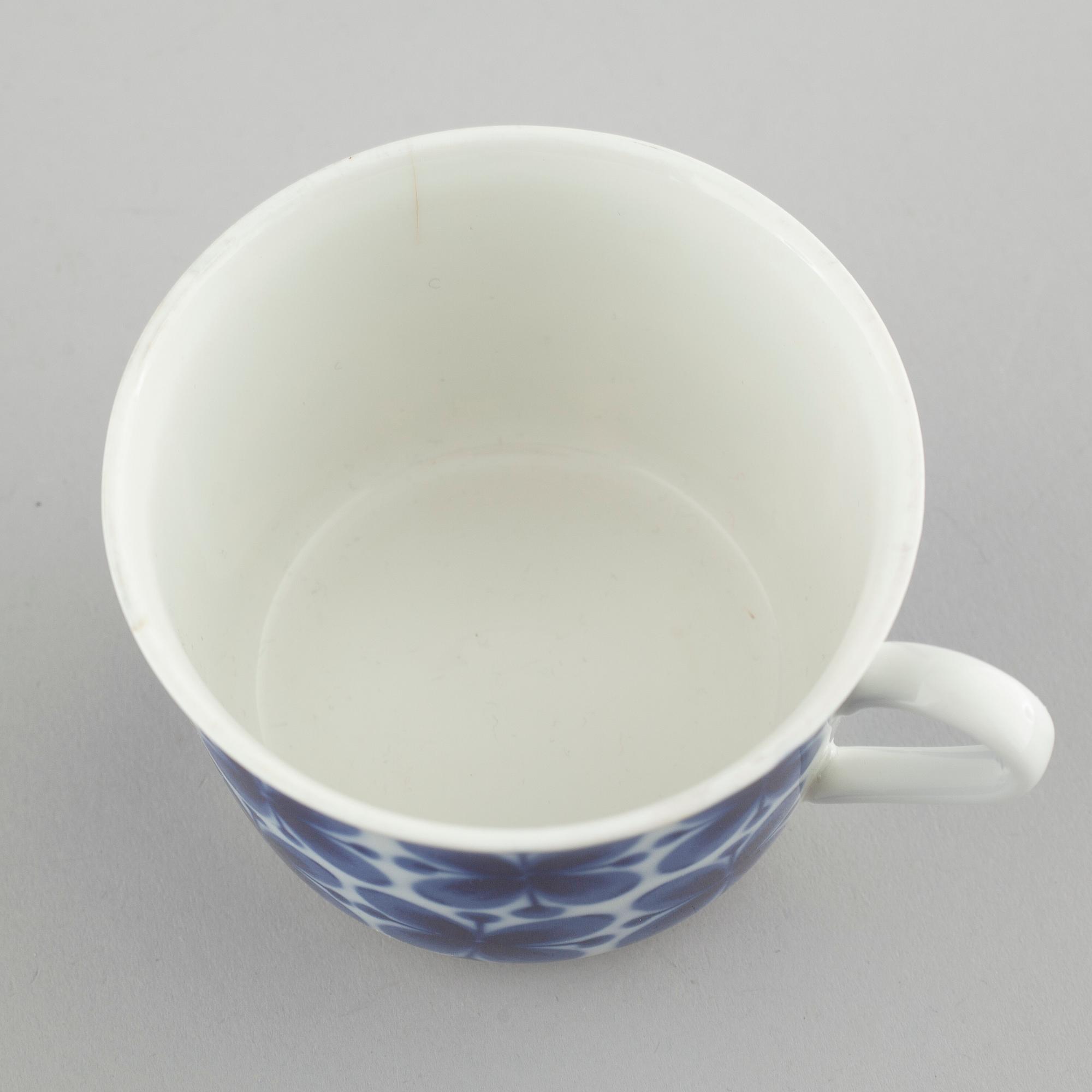 40 pieces of porcelain tableware by Marianne Westman, model "Mon Ami", for Rörstrand.