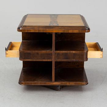 A 1930s table.