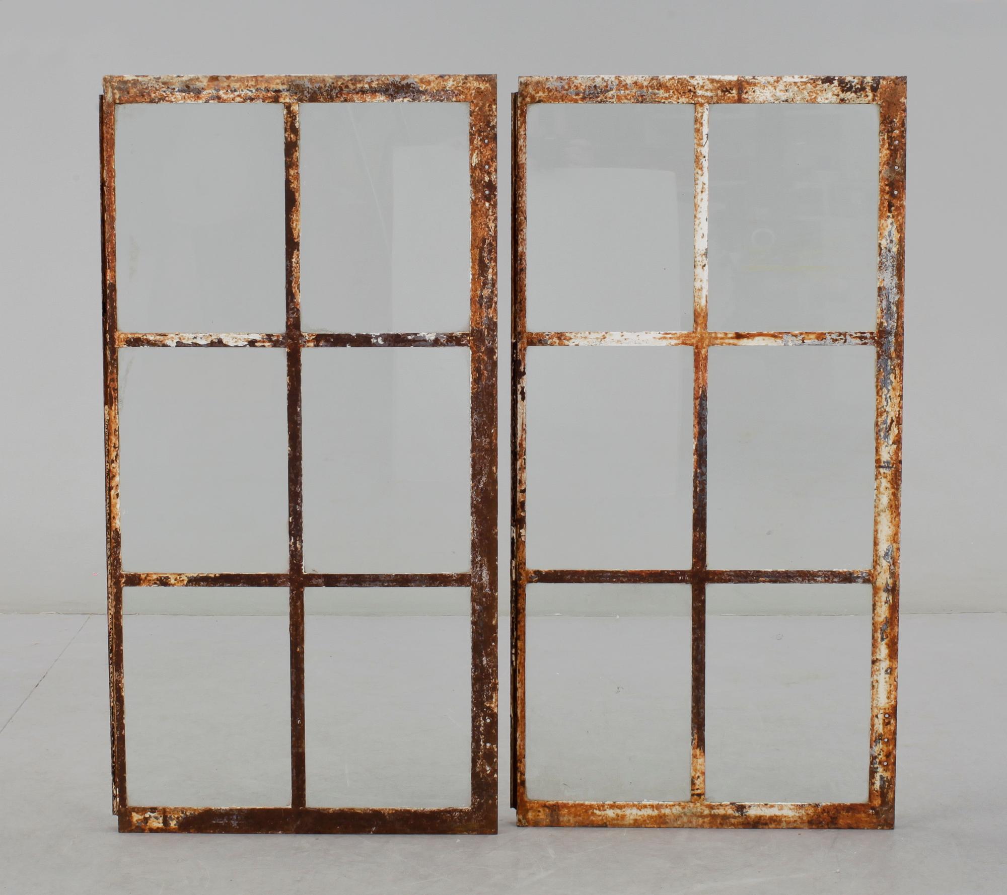 FÖNSTER, ett par, 1900-tal.