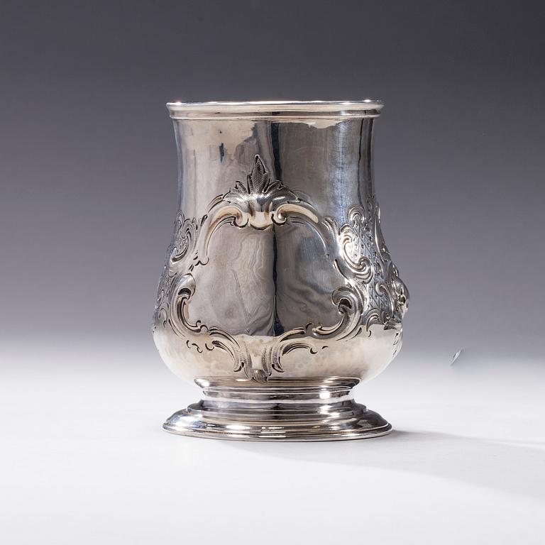 STOP, silver, London 1862. Vikt 282 g.