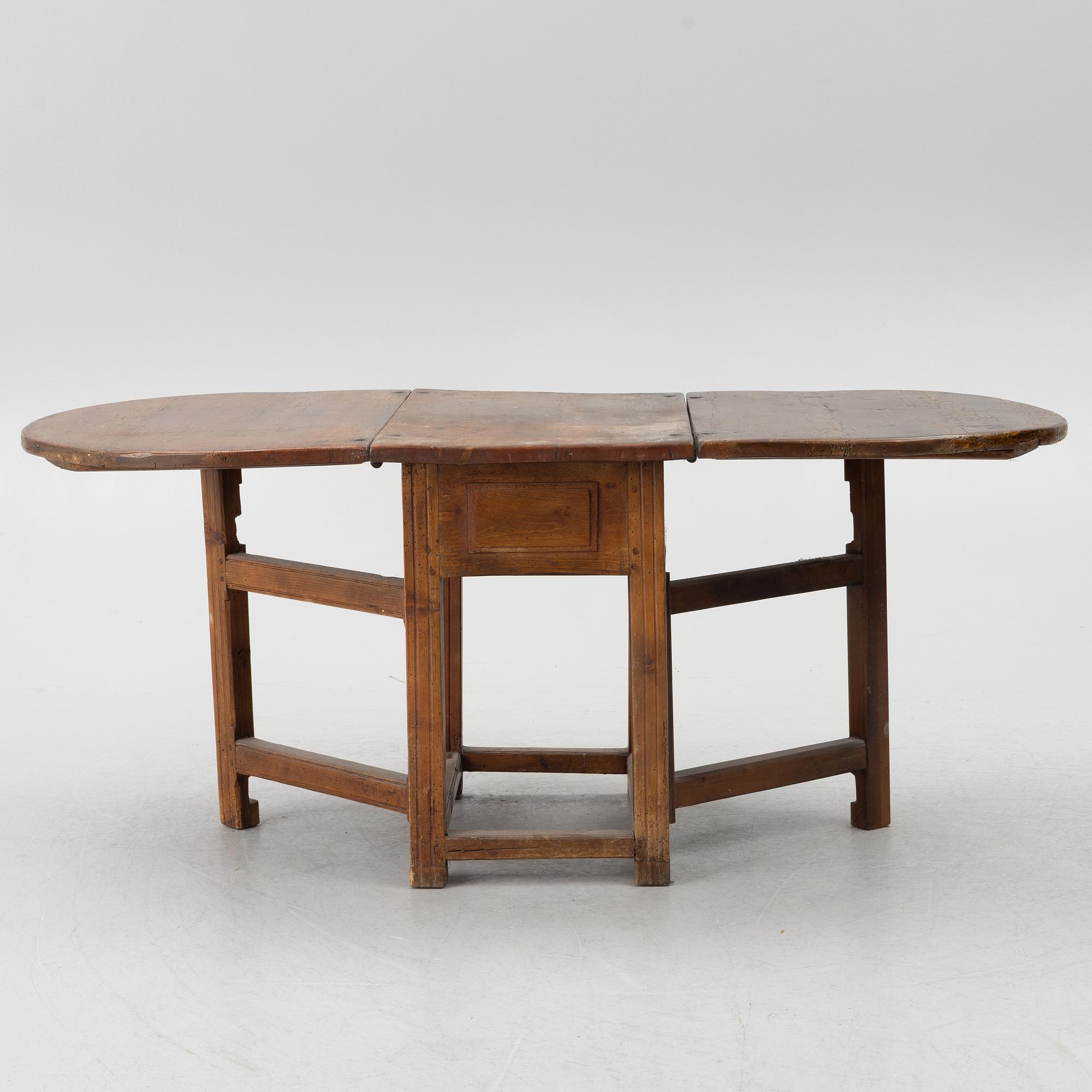 Drop-leaf table, 19th century.