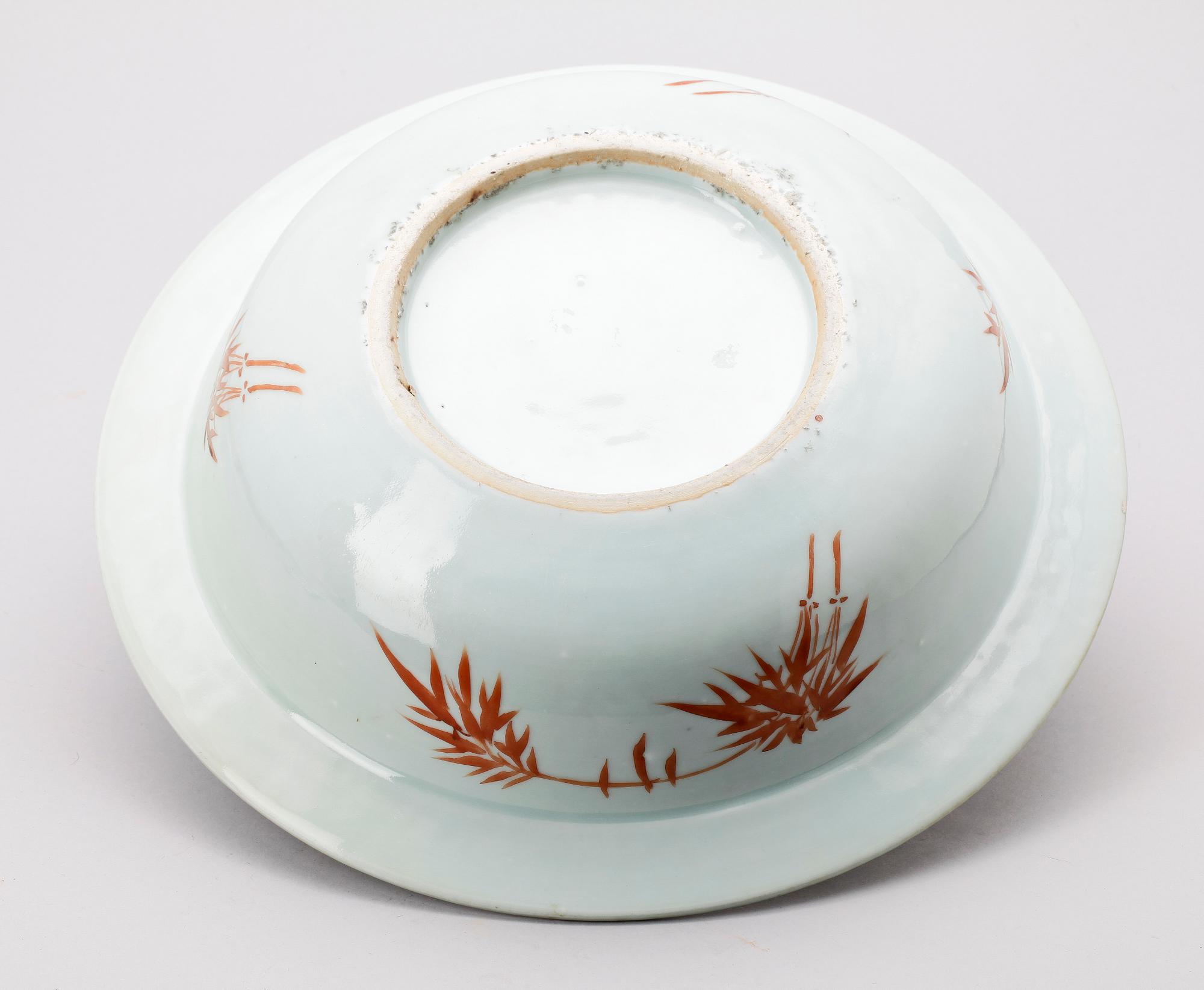 TVÄTTFAT, porslin, Kina. 1800/1900.