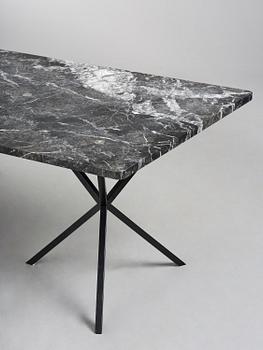 Per Söderberg, matbord, "NEB Dining Table", No Early Birds, Stockholm, 2022.