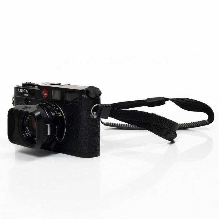 Leica M6 10 404, with three lenses and viewfinder, Leitz, 1984 - 2003.