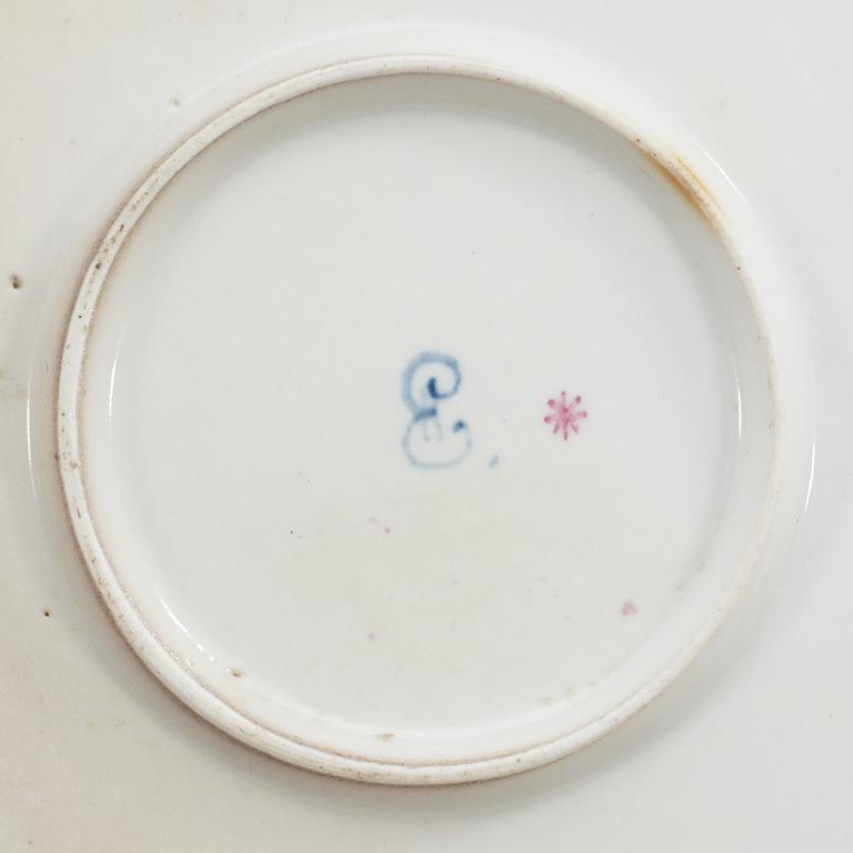 A Russian serving dish, Imperial porcelain manufactory, period of Catherine the Great.