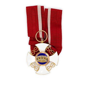 Italian Order of the Crown, Knight's cross, partly gold and enamel, in case from Cravanzola.