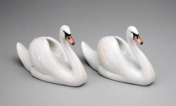 FIGURINER, ett par, porslin, Royal Copenhagen, Danmark, 1900-talets andra hälft.