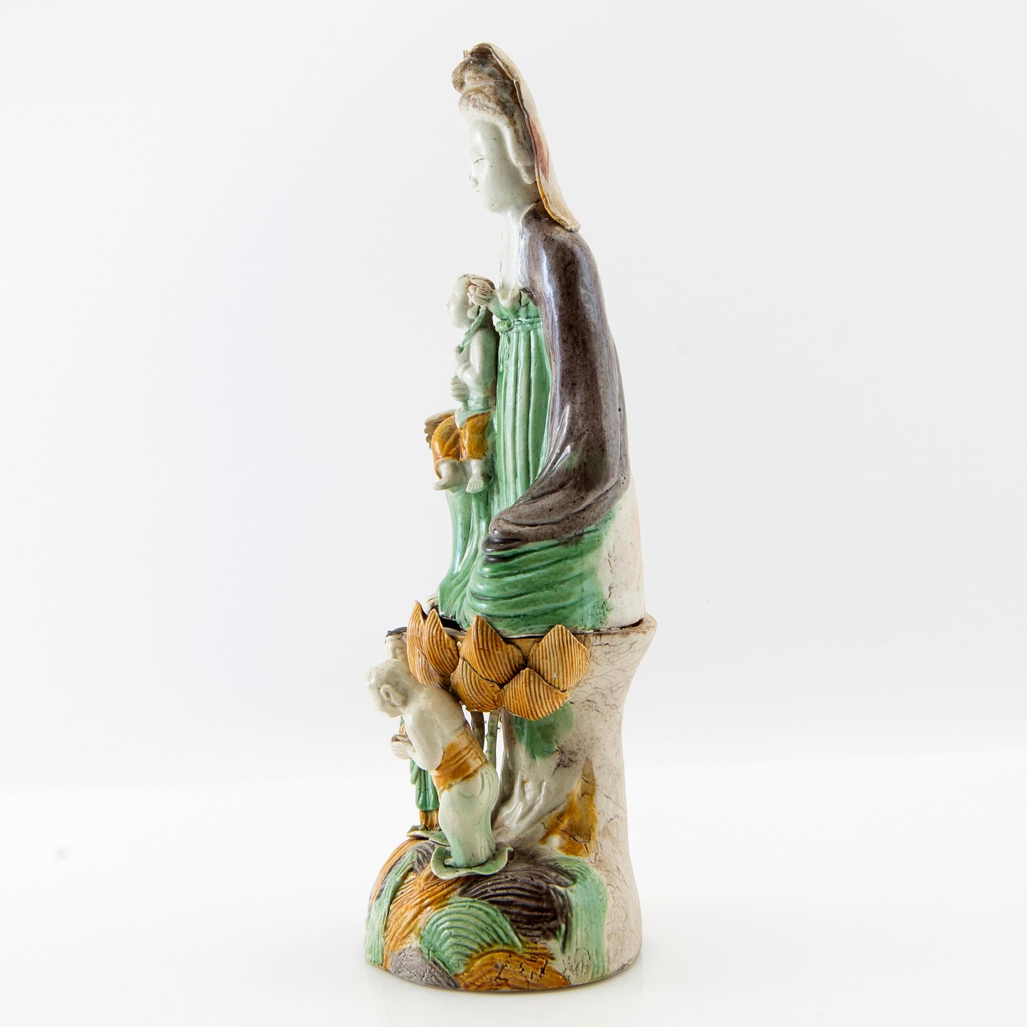 Guanyin glazed earthenware China Kangxi (1662-1722).