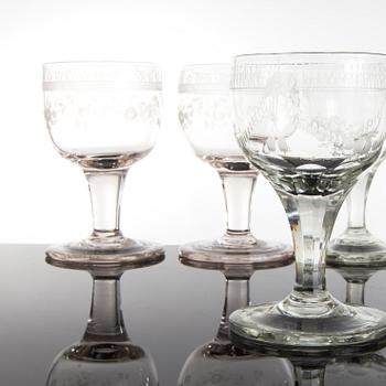 4+4 glasses, late gustavian, beginning of 19th century.