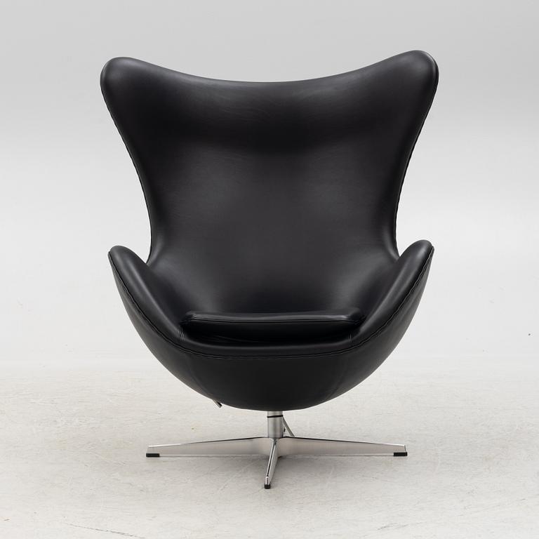 Arne Jacobsen, an 'Egg' lounge chair, Fritz Hansen, Denmark, 2021.