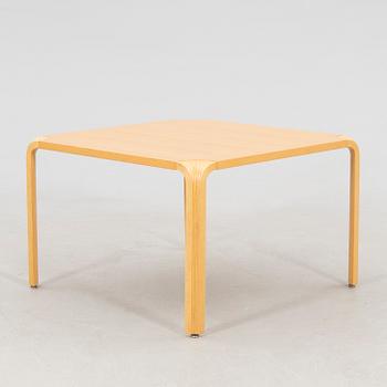 Alvar Aalto, soffbord X800A "Fan leg table" Artek Finland sent 1900-tal.