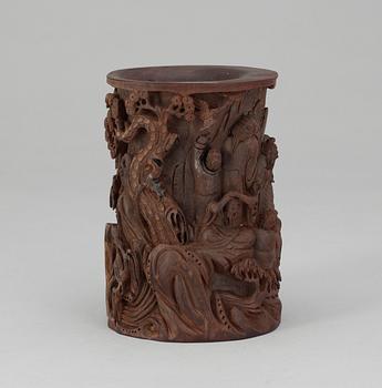 A wooden brush pot, Qing dynasty (1644-1914).