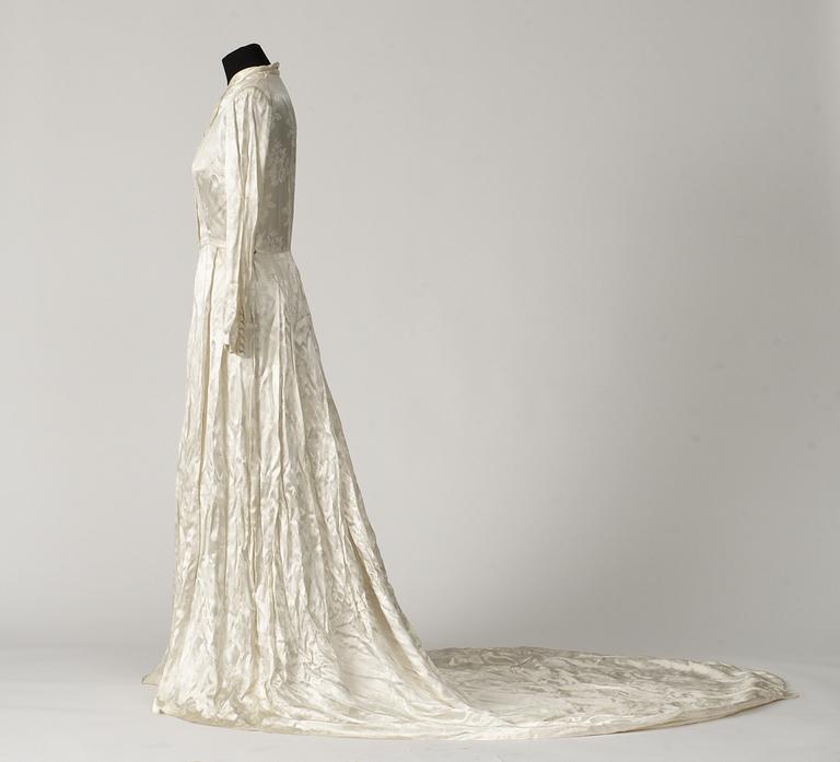 BRUDKLÄNNING, K. Williams, 1940-tal.