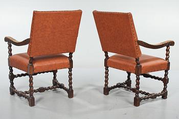 KARMSTOLAR, ett par, barockstil, 1900-talets första hälft.