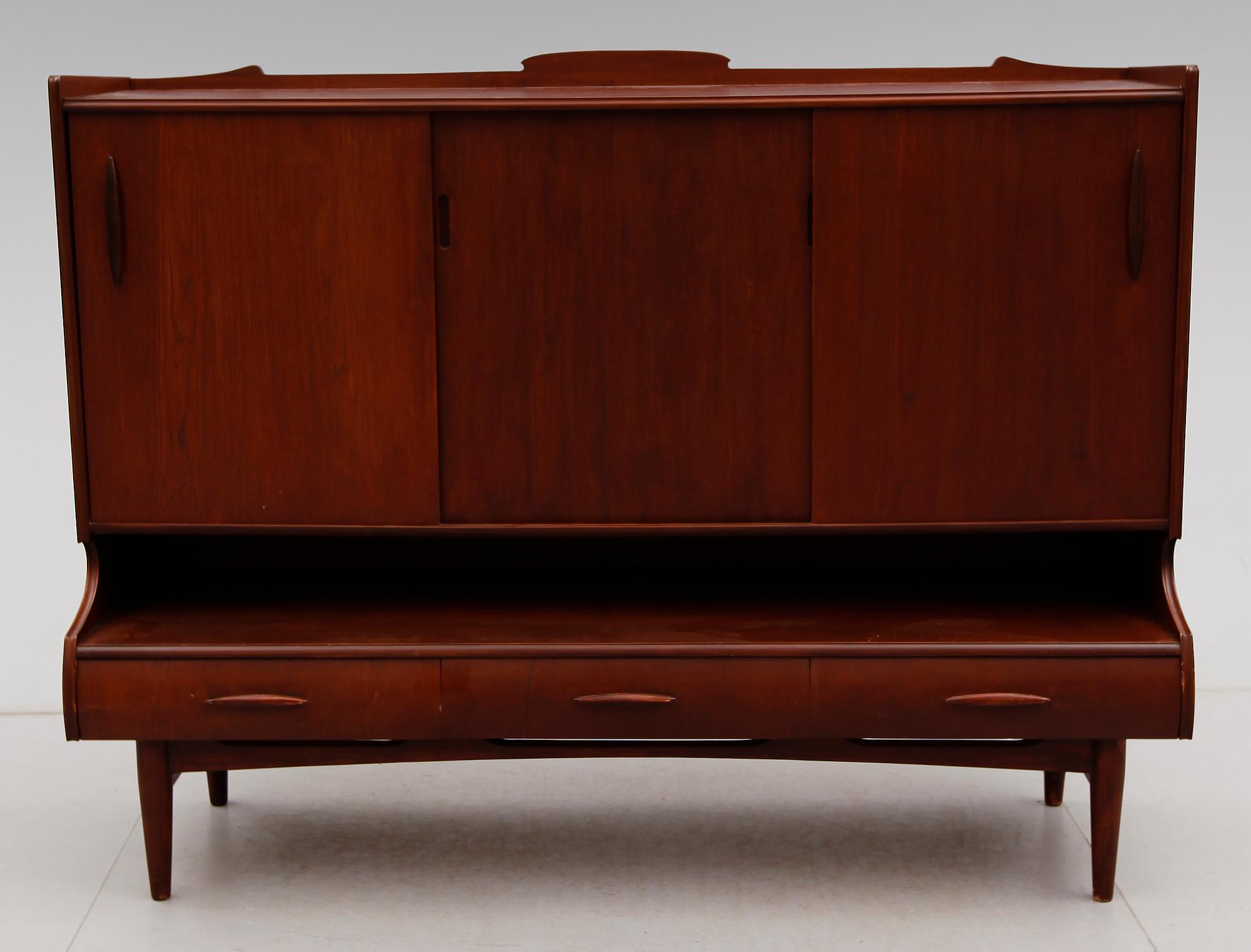 SIDEBOARD, 1900-talets andra hälft.