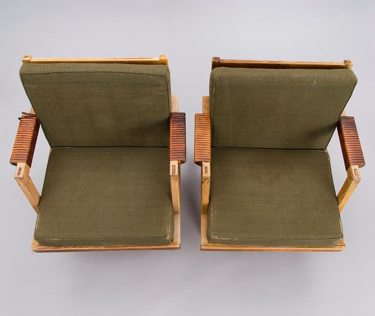 Olavi Hänninen, A 3-piece 1960s 'Bumerang' sofa suite for HMN Huonekalu Mikko Nupponen, Lahti, Finland.