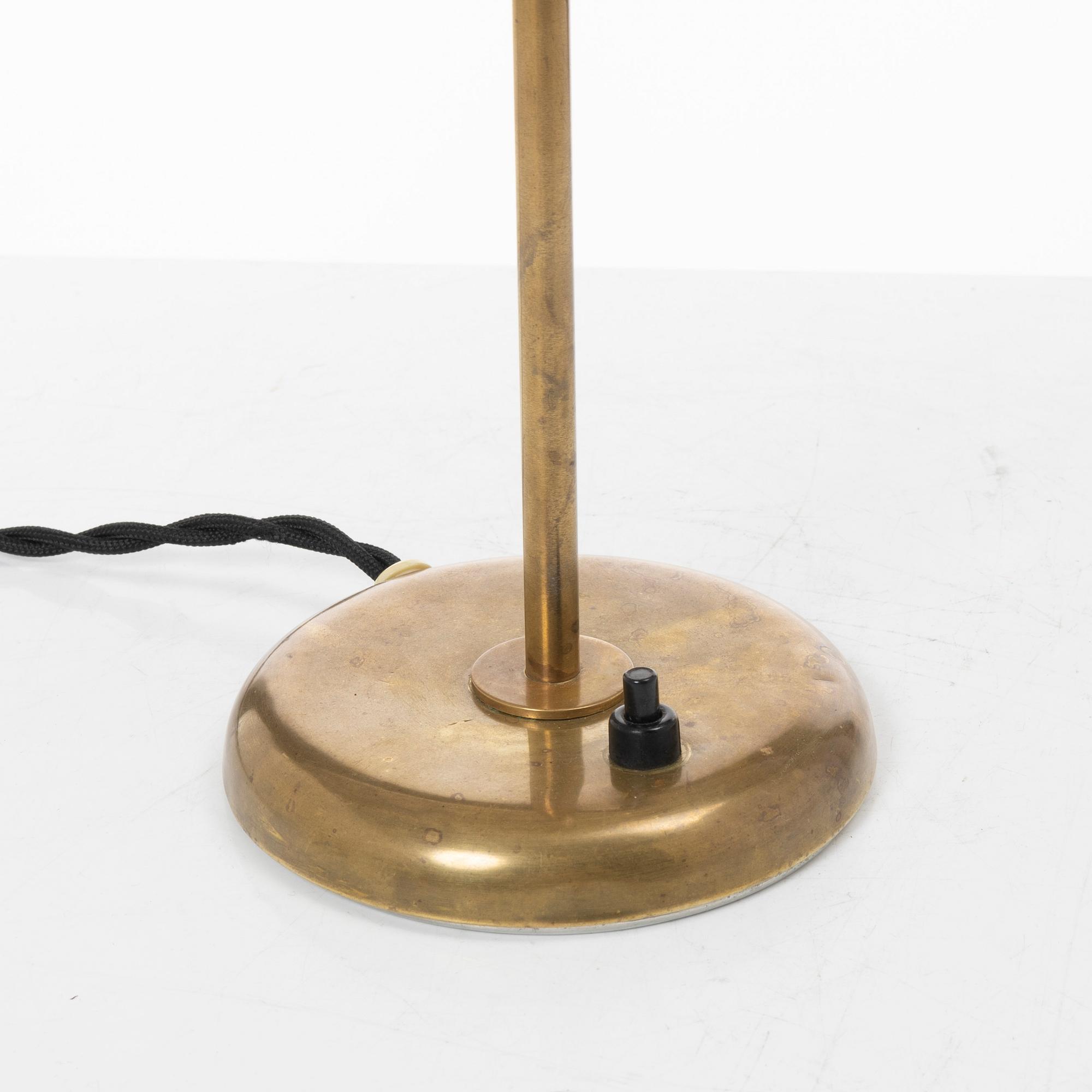 Harald Notini, bordslampa, modell "15436", Arvid Böhlmarks Lampfabrik, 1940-tal.