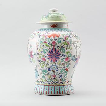 LOCKURNA, porslin, Kina, 1900-/2000-tal.