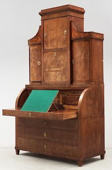 SKÅP, med rullklaff. Empire, 1800-talets första hälft.