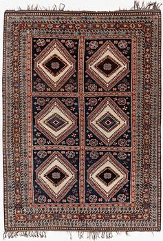 A carpet, Qashkai 'Shekarlou', approx. 310 x 227 cm.