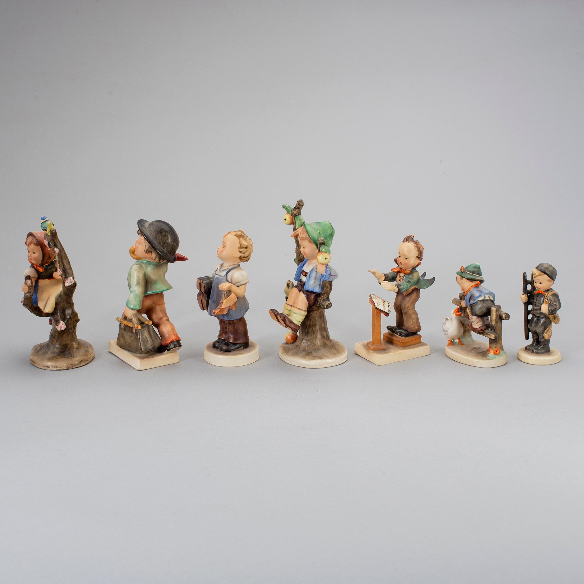 FIGURER, 7 st, porslin, Hummel, Goebel, 1900-talets andra hälft.