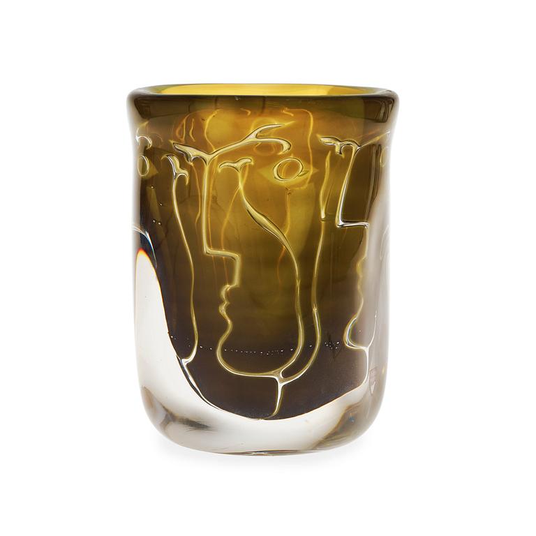 An Ingeborg Lundin ariel glass vase, Orrefors 1984.