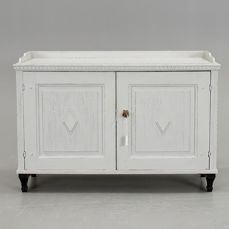 SKÄNK, gustaviansk, 1800-talets första hälft.