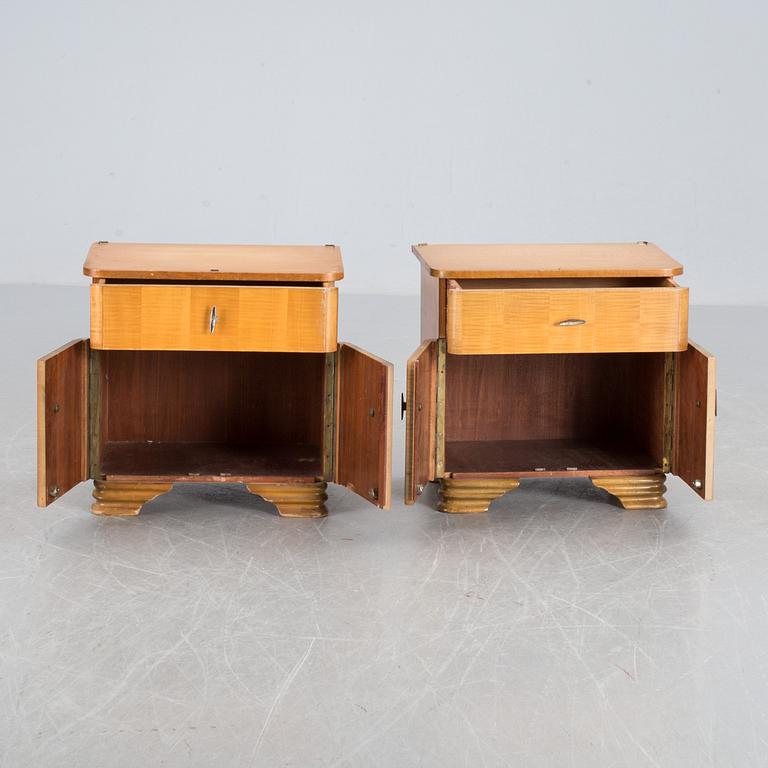 SÄNGBORD, ett par, 1900-talets första hälft.