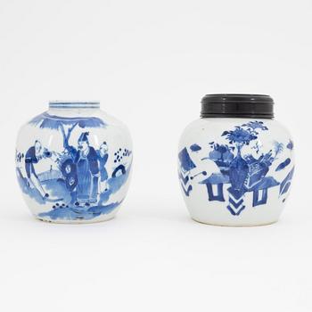 Two Chinese porcelain jars, Kangxi style, Qing dynasty, 19th Century.