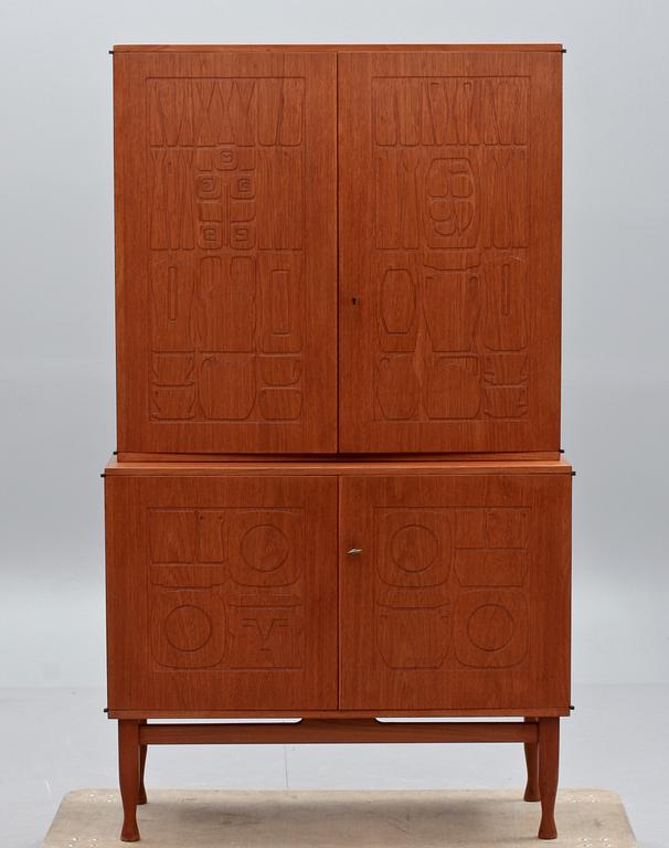 SKÅP, "Krus", Yngve Ekström, Westbergs Möbler AB i Tranås.