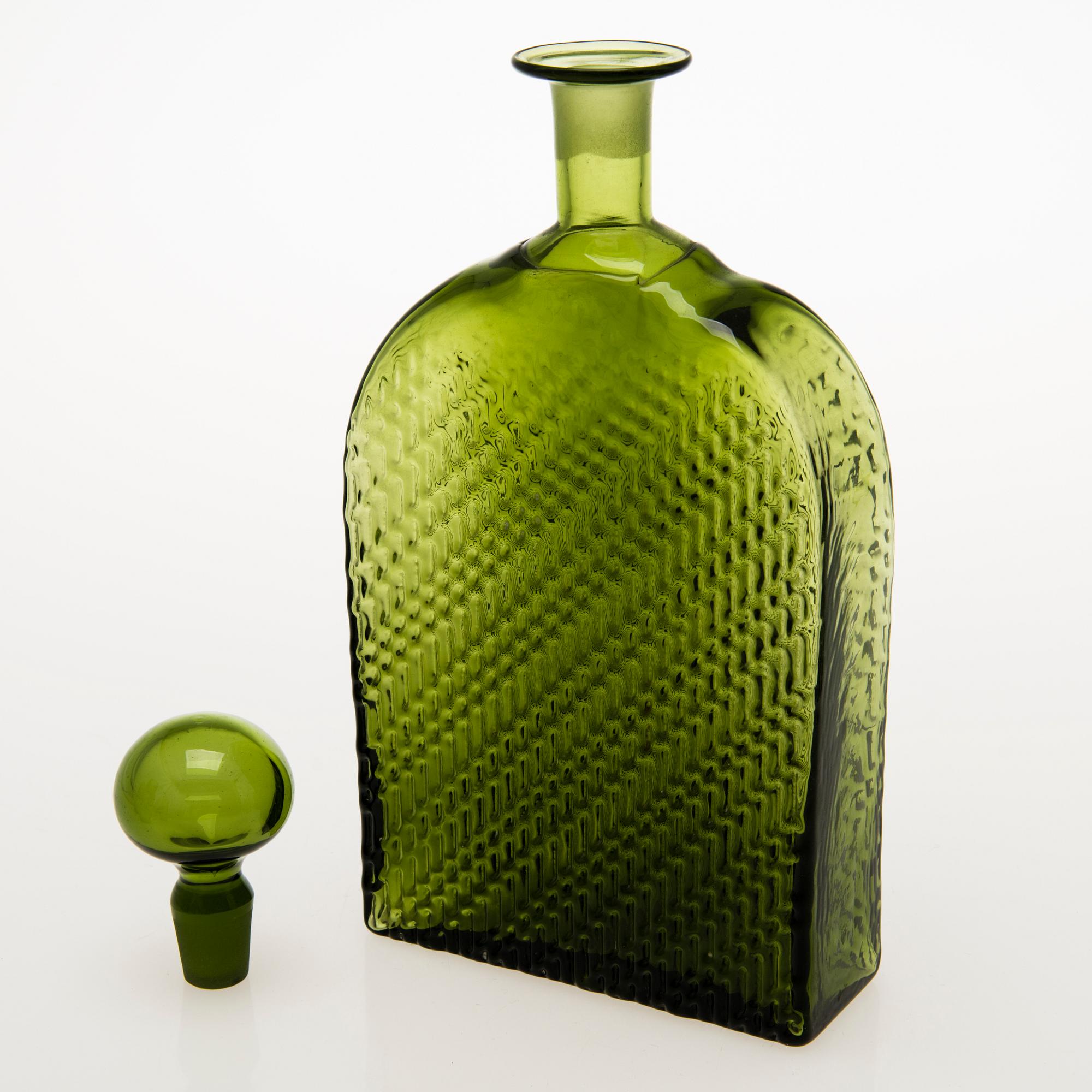 NANNY STILL, set of nine Flindari drinking glasses with a carafe by Riihimäen Lasi Oy.