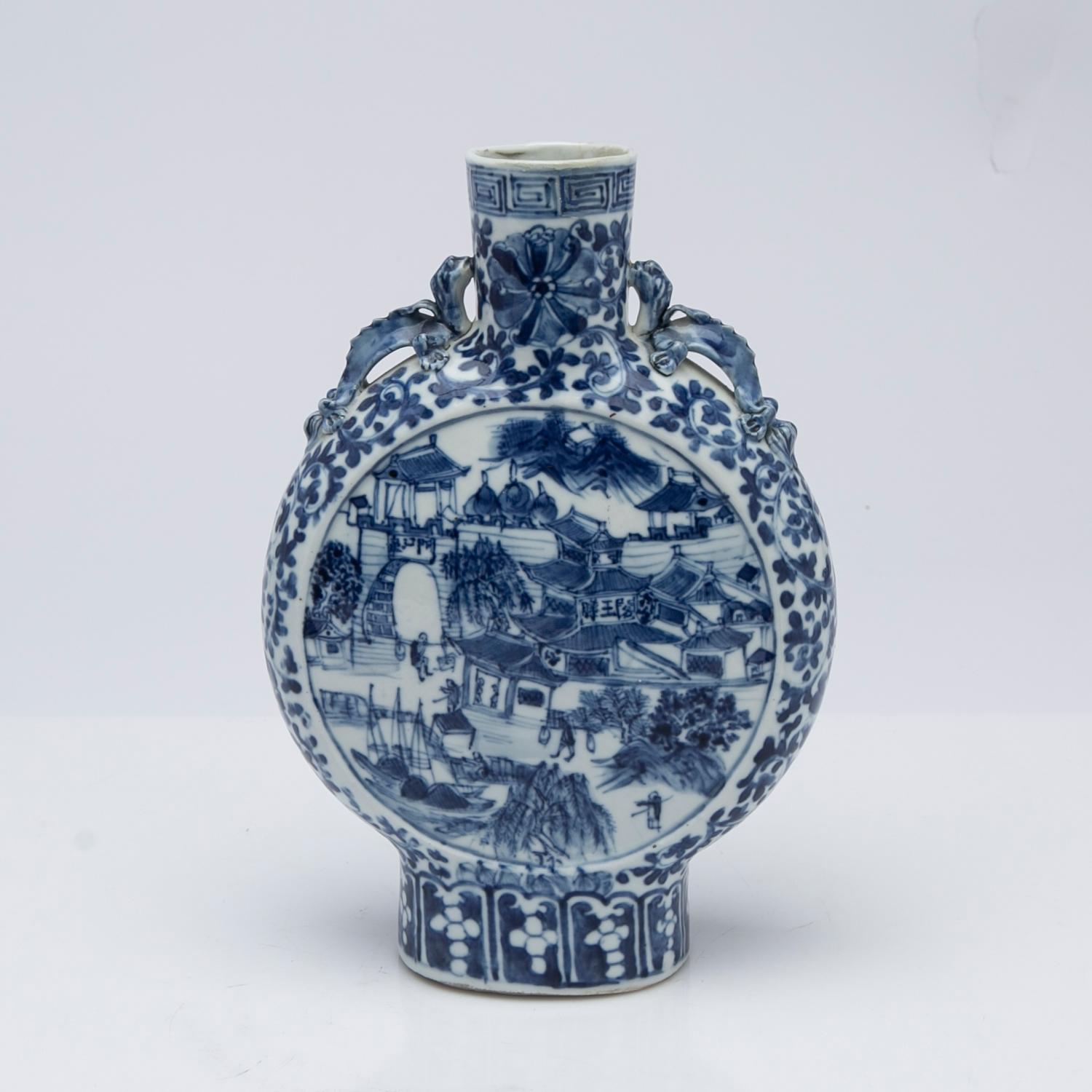 Pilgrimskrus, porslin. Qingdynastin, 1800-tal.