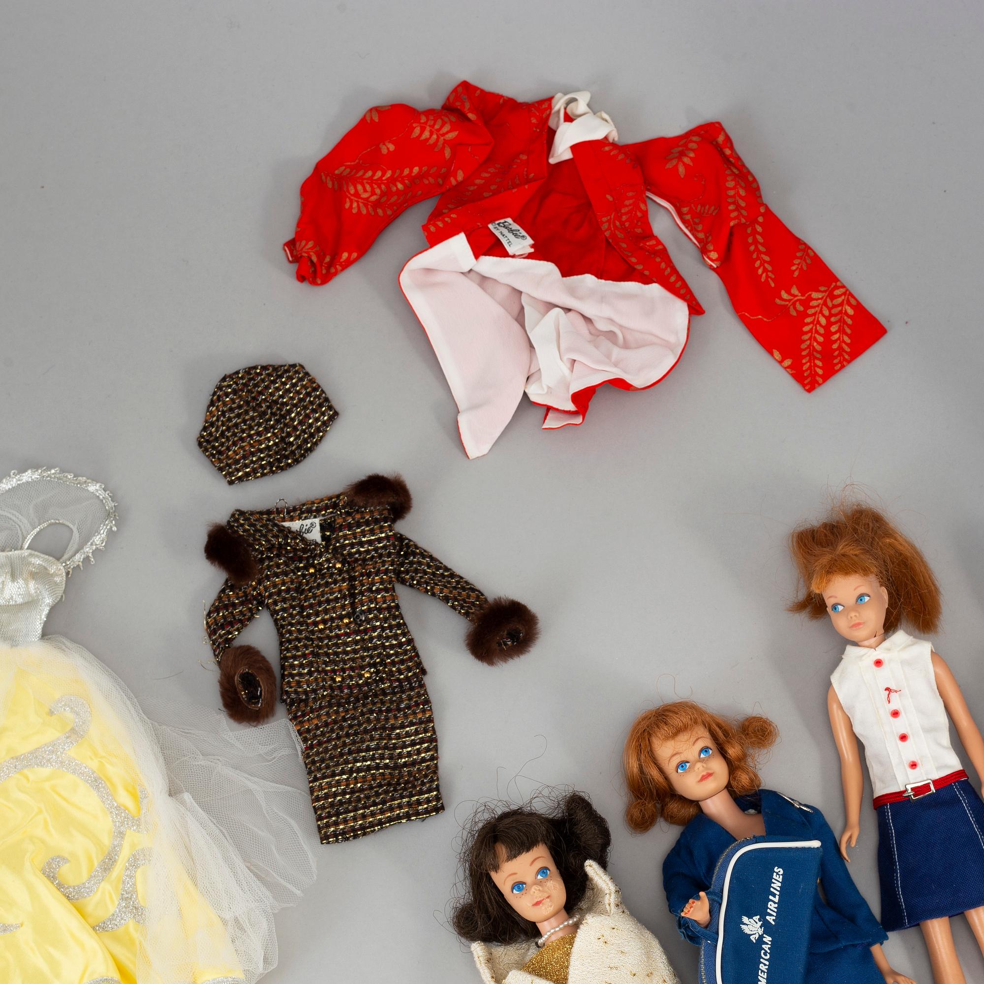 A set of three Barbiedolls with accessories, Mattel 1960's.