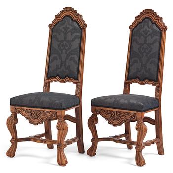 A pair of Dutch Baroque chairs, first part of the 18th century.