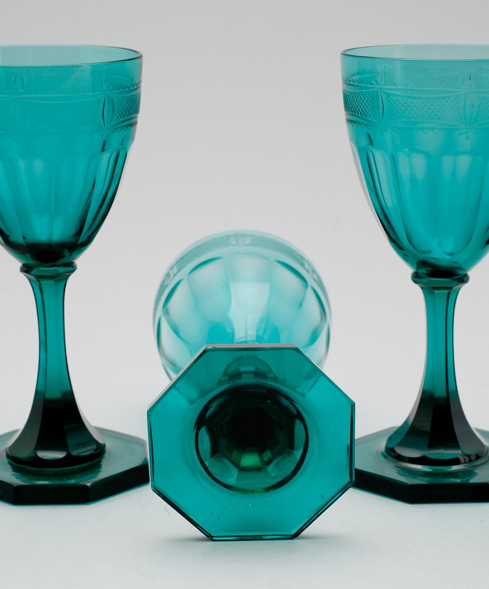 VINGLAS, 8 st, grönt glas, Reijmyre.