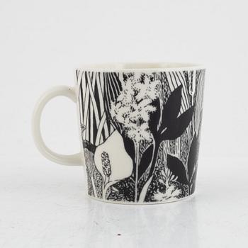 A 'Moomintroll Daydreaming' Moomin Characters porcelain mug, Arabia, Finland, 2005.