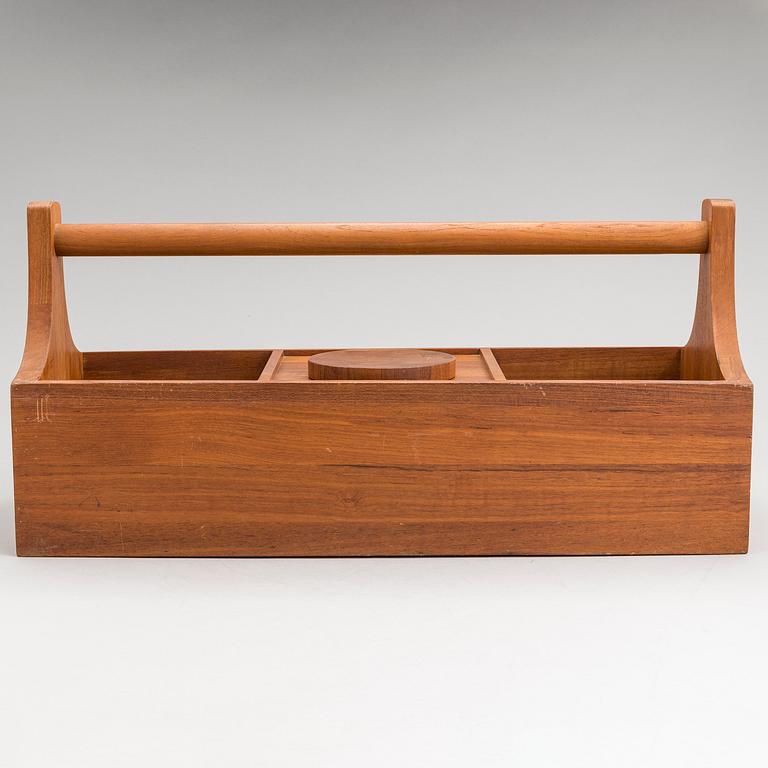 Picnic carrier, teak, Nissen Denmark, 1960s.