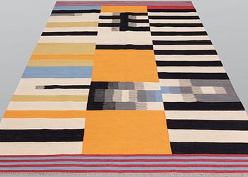 A Kilim rug, modern design, approx. 297 x 204 cm.