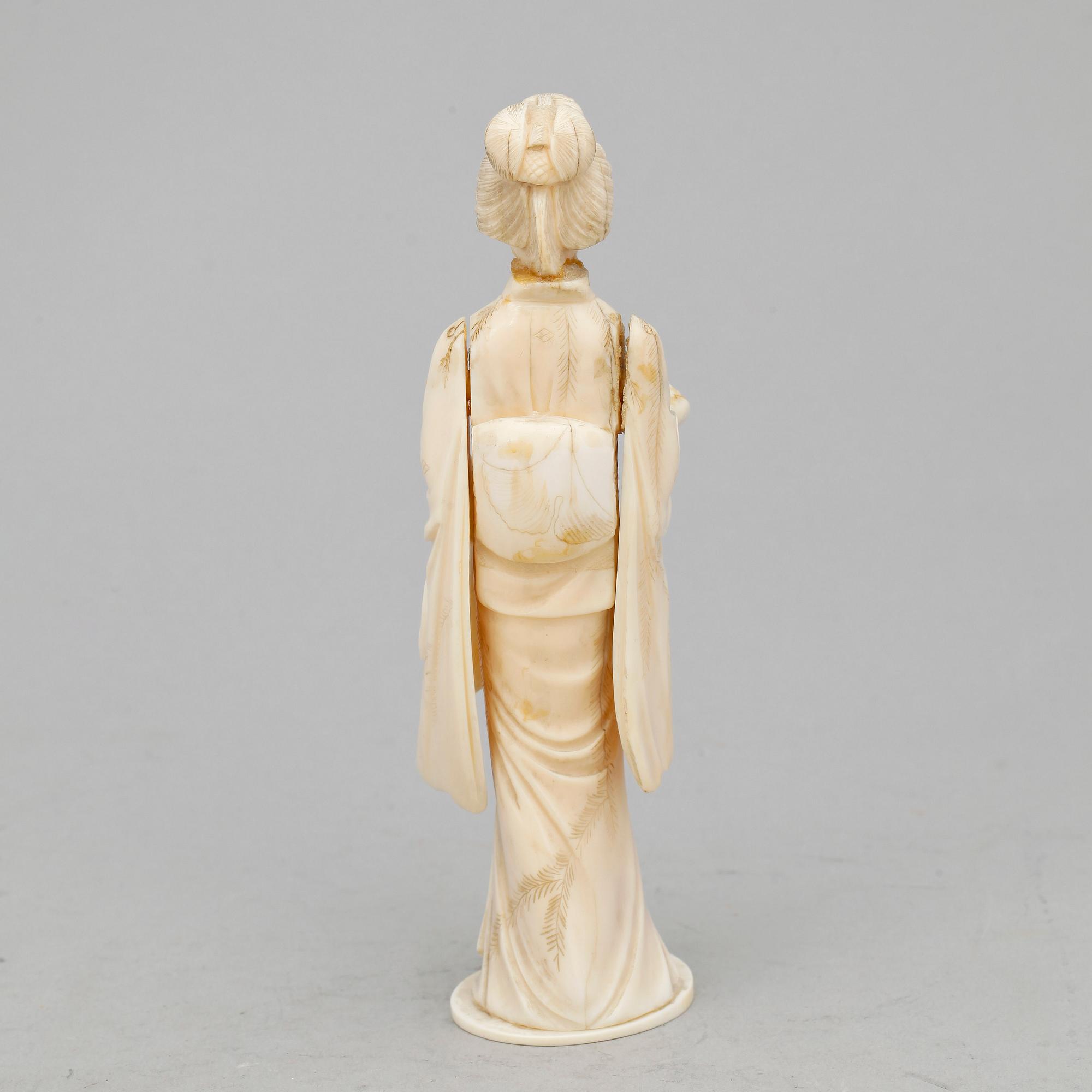 FIGURIN, ben, Japan, troligen Meiji, 1900-talets början.