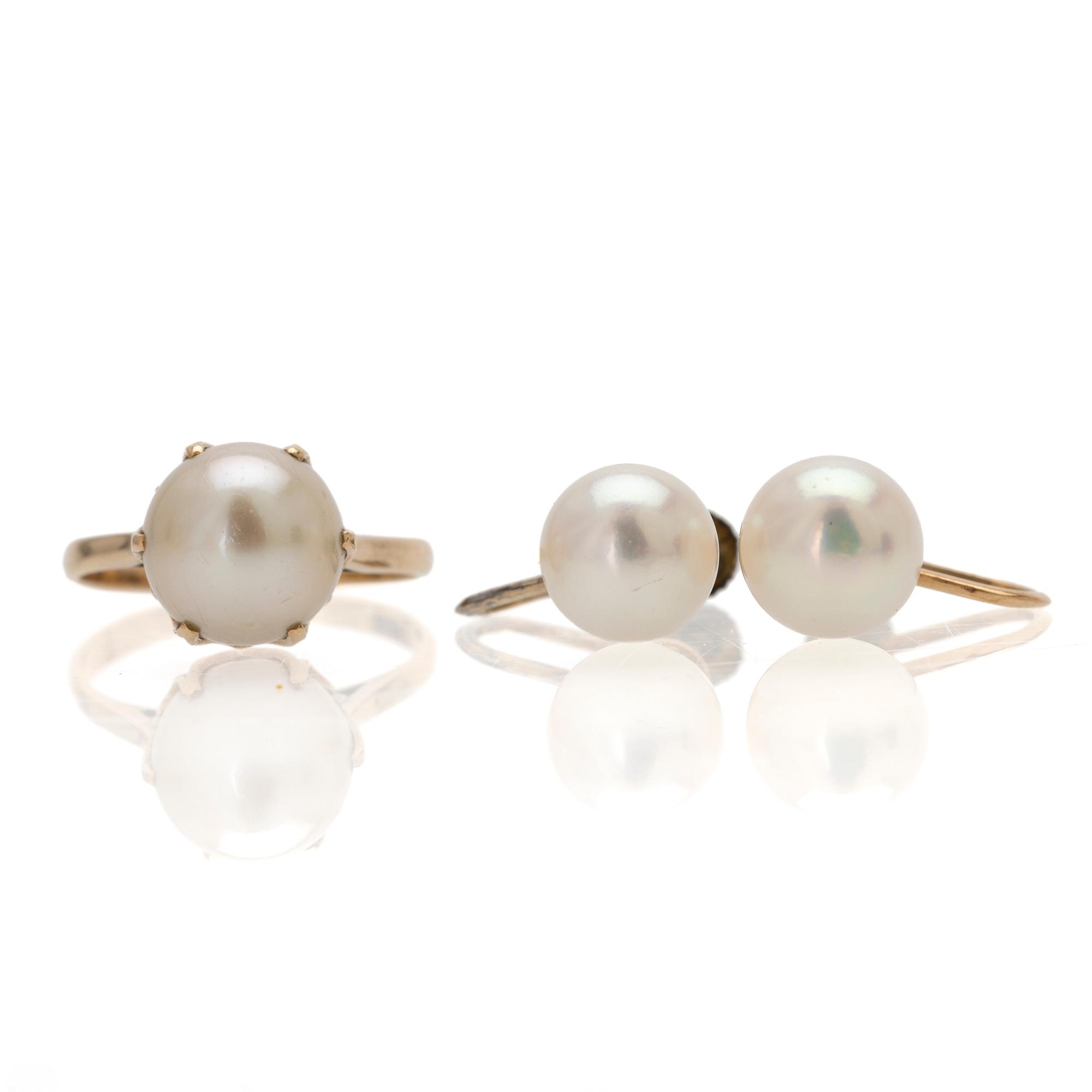 Ring and earrings, a pair, 14K gold and cultured pearls.