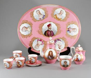 SERVISDELAR, 8 delar, porslin, bär Sèvresliknande märke, 1800-tal.