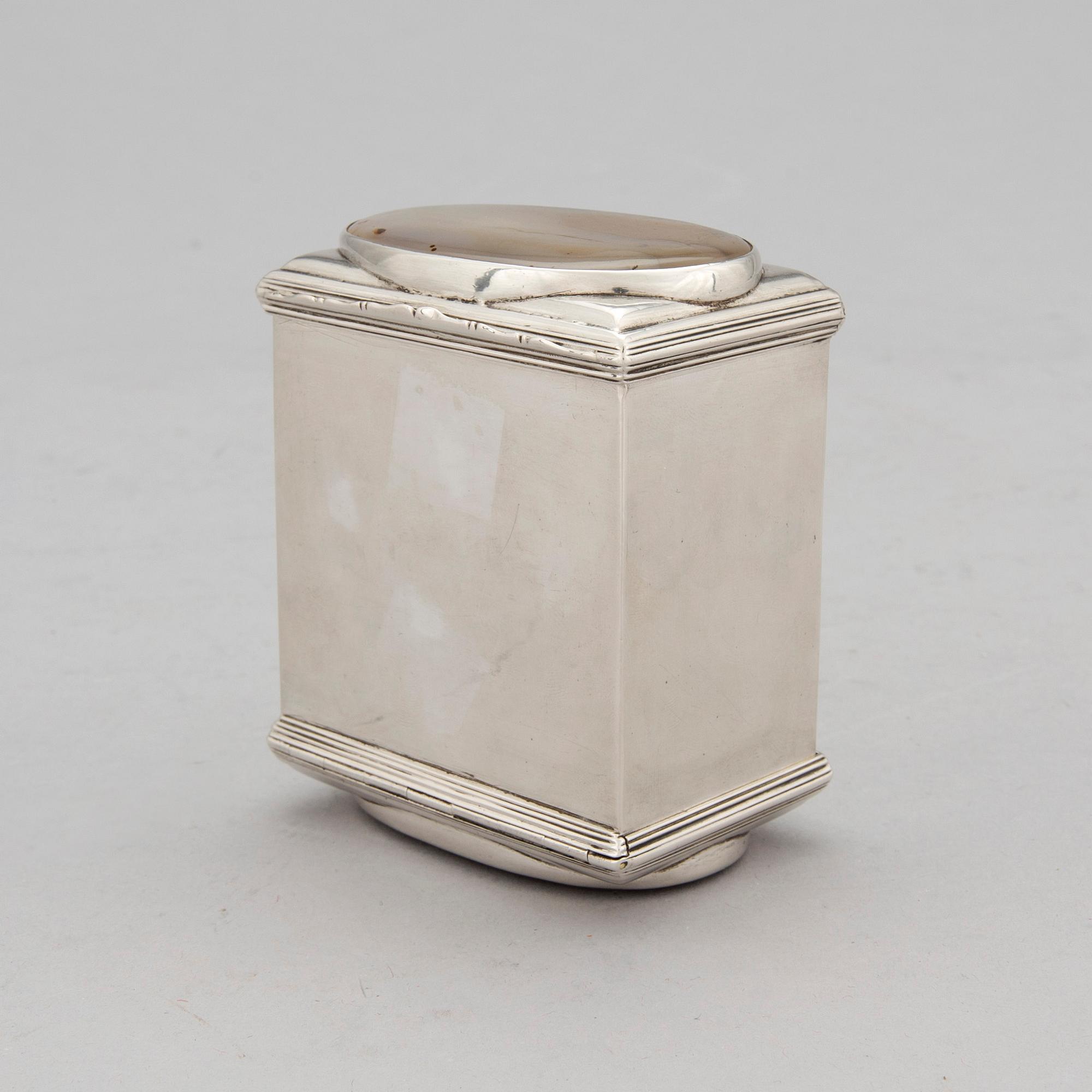 A Swedish 18th century parcel-gilt and agath, mark of Johan Wennerwall, Göteborg 1767.