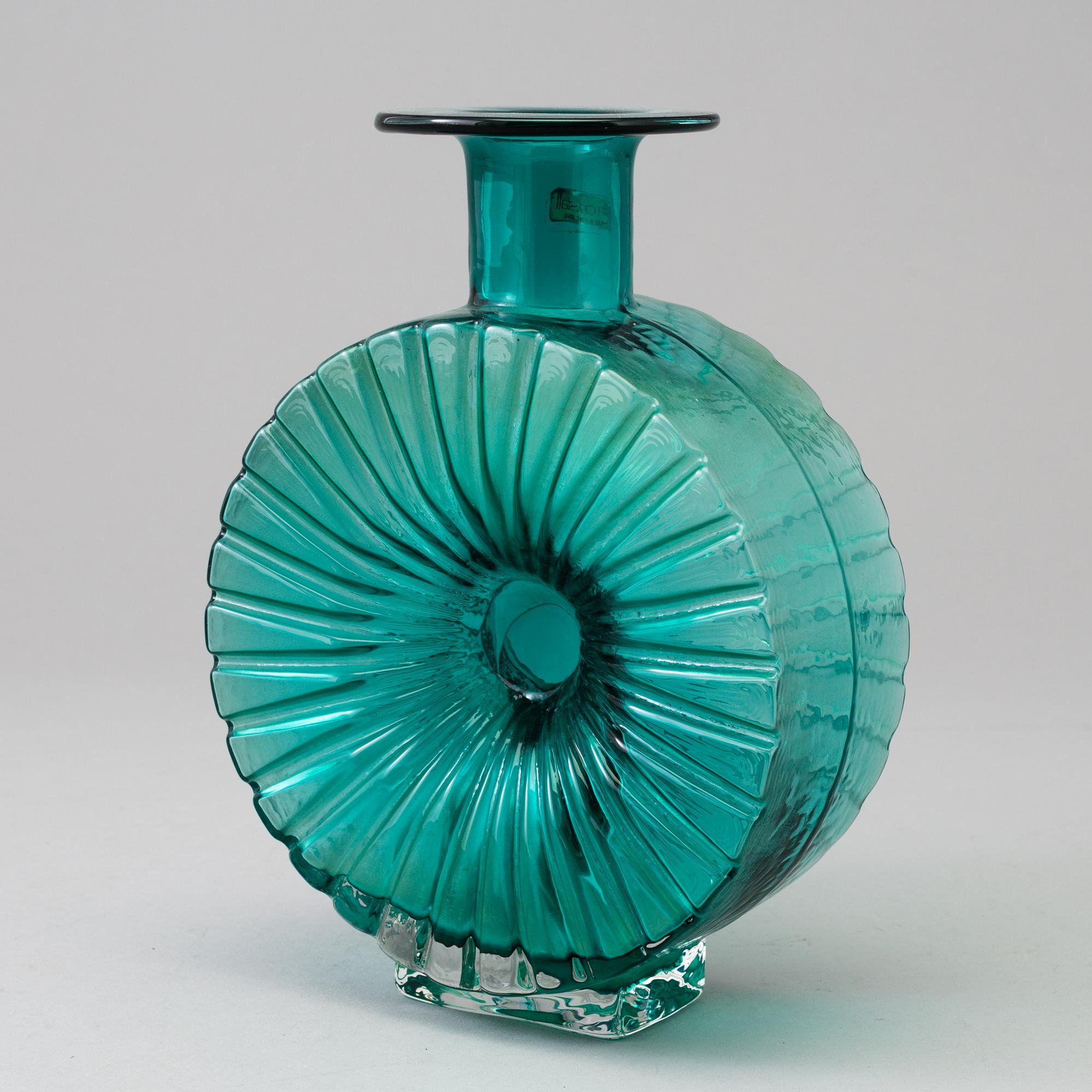 HELENA TYNELL, flaska, glas, "Solflaskan", Riihimäen Lasi, Finland.
