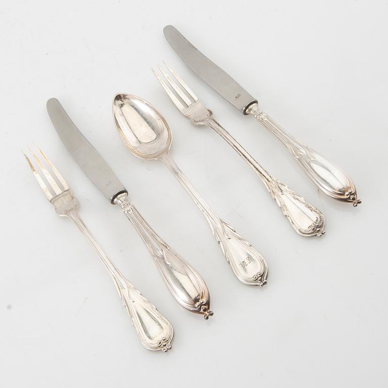 Bestick 39 dlr  sterlingsilver svenska importstämplar 1900-talets första hälft.