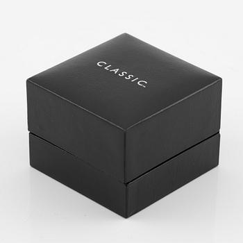 Ring 18K gold with brilliant-cut diamond.