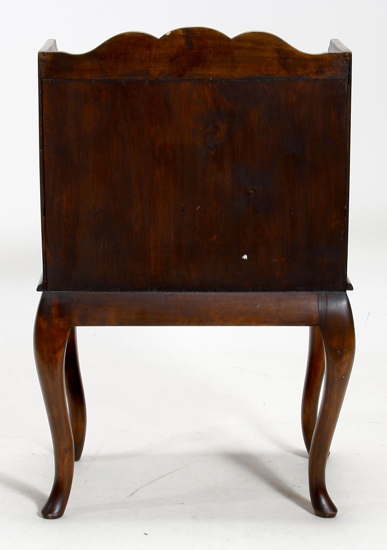 LAMPBORD, rokokostil, 1900-tal.